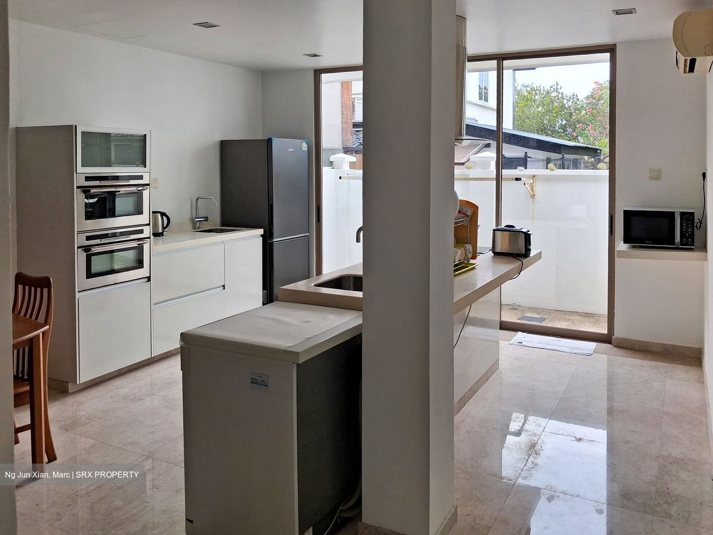 Siglap Park (D15), Terrace #573595611